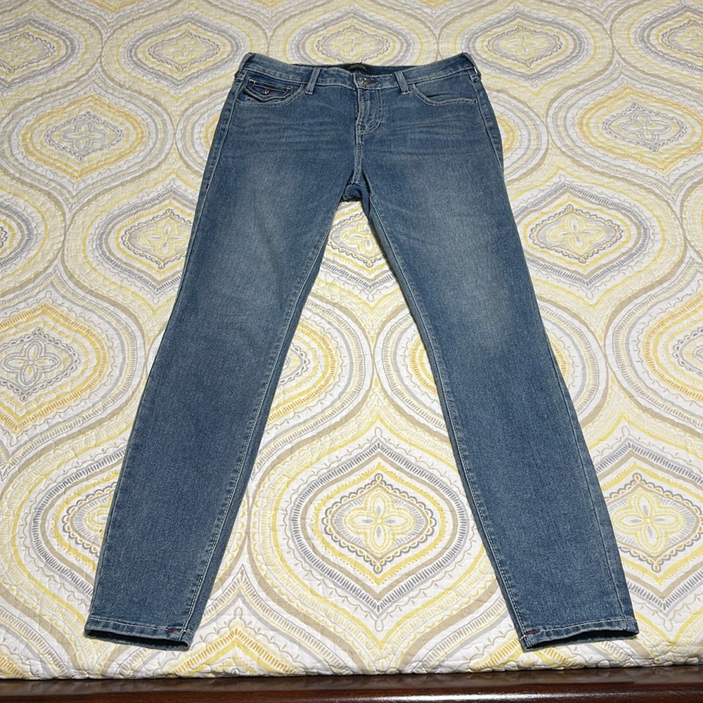 True Religion mid-rise skinny jeans size 29